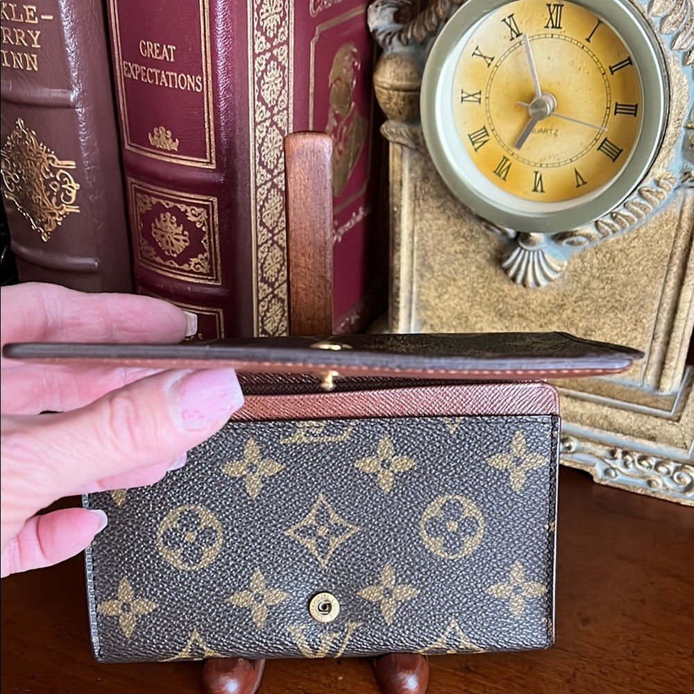 Louis Vuitton Monogram Porte Monnaie Billets Tresor Wallet EUC - Picture 6 of 17